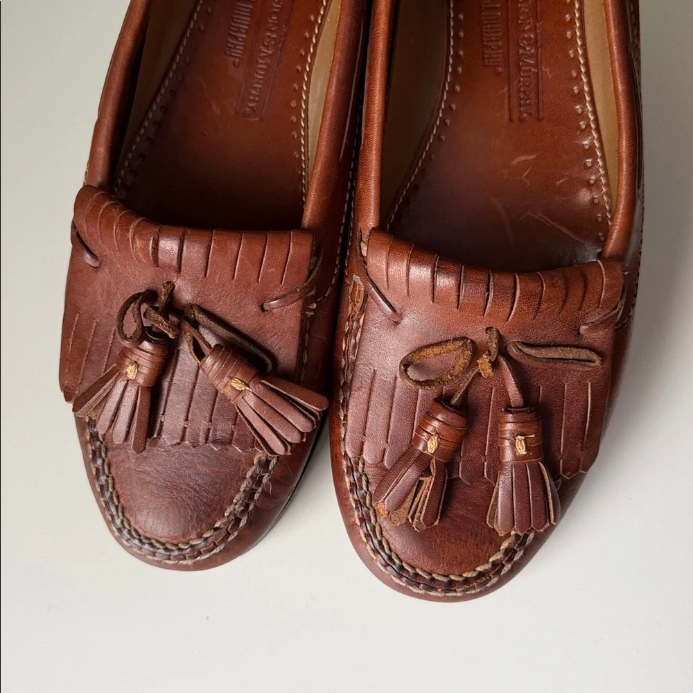 Johnston & Murphy Brown Leather Tassle Kiltie Slip on Loafer Loafers 20-6110, 9B